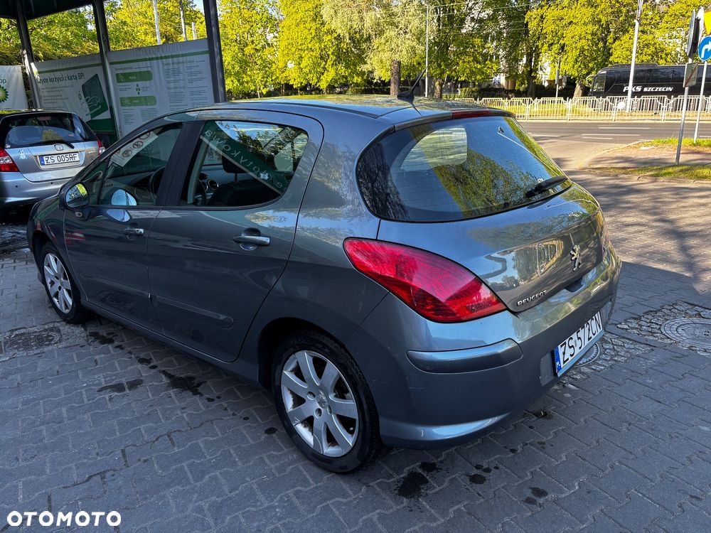 Peugeot 308 120 VTi Premium - 18