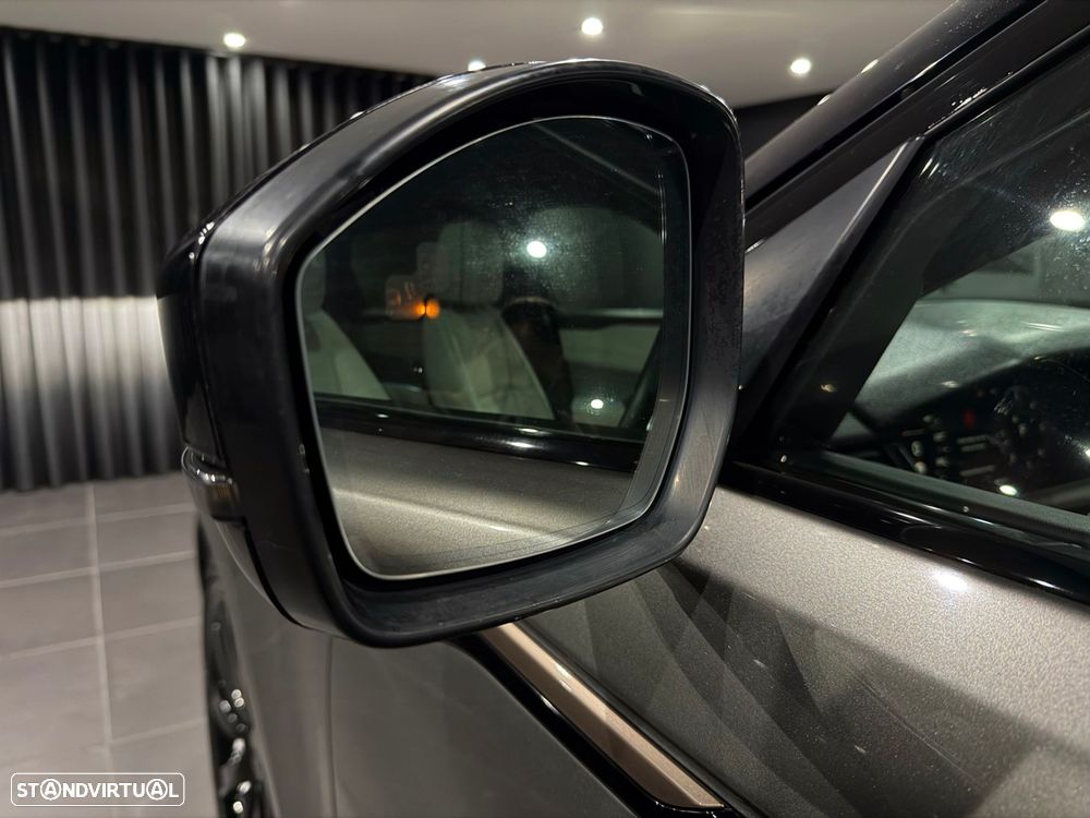 Land Rover Range Rover Velar 3.0 D300 AWD R-Dynamic HSE - 53