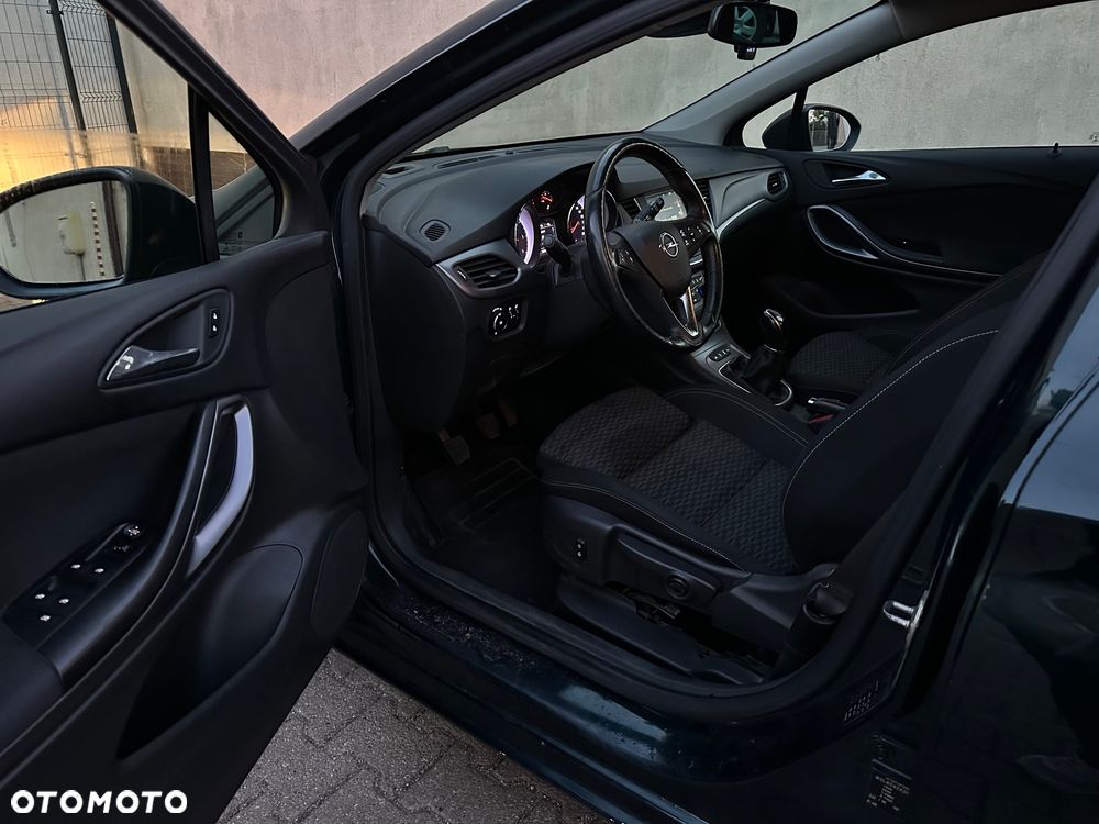 Opel Astra 1.6 CDTI Sport - 11