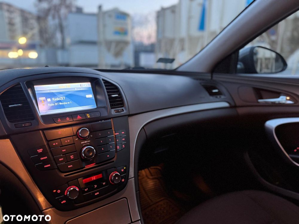 Opel Insignia 1.6 - 21