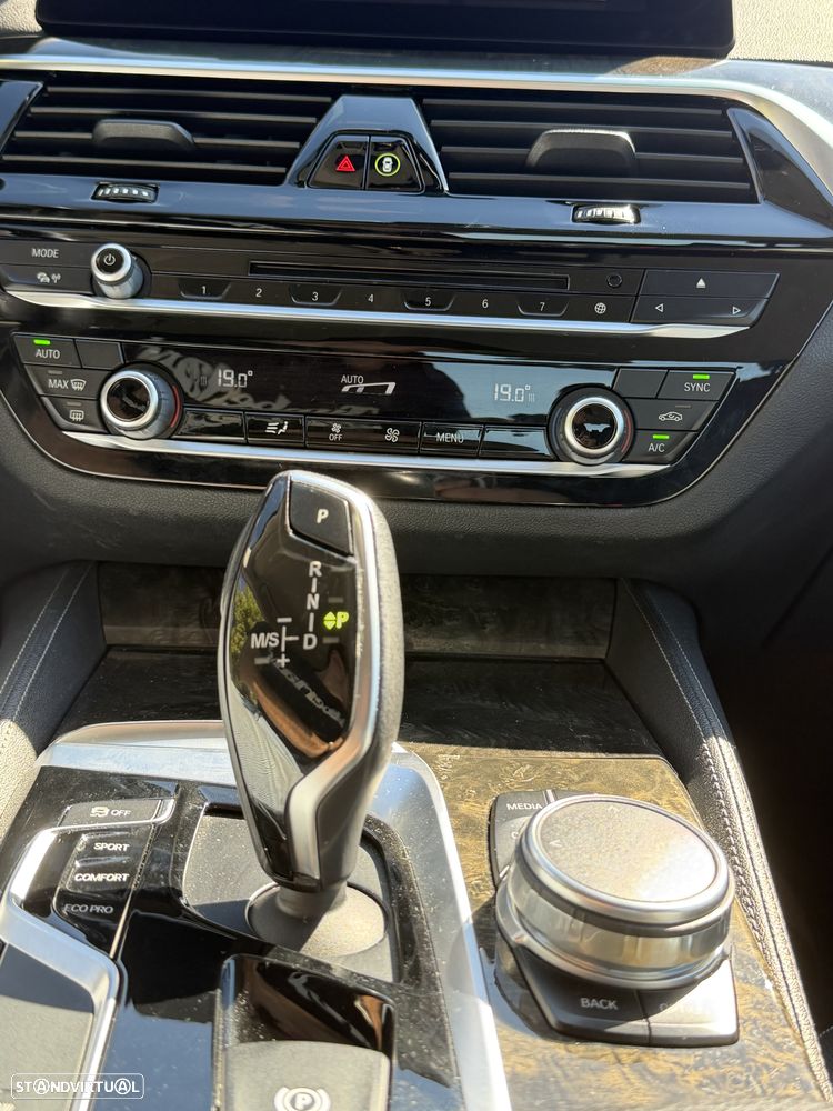 BMW 520 d Line Luxury Auto - 17