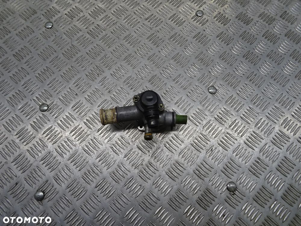 AUDI A4 B6 00-06 2.0B OBUDOWA TERMOSTATU 038121133A - 3