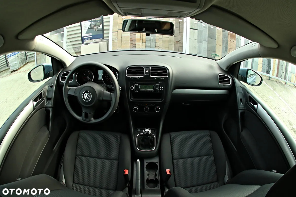 Volkswagen Golf - 30