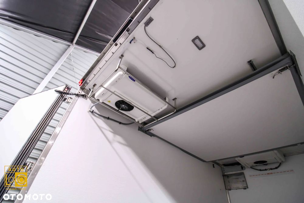 Iveco DAILY CHŁODNIA + MROŹNIA + AGREGAT x 2 + AUTOMAT - 10