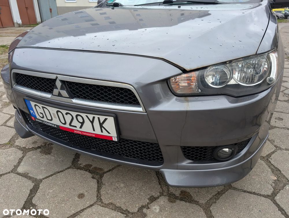 Mitsubishi Lancer 1.8 Intense - 22