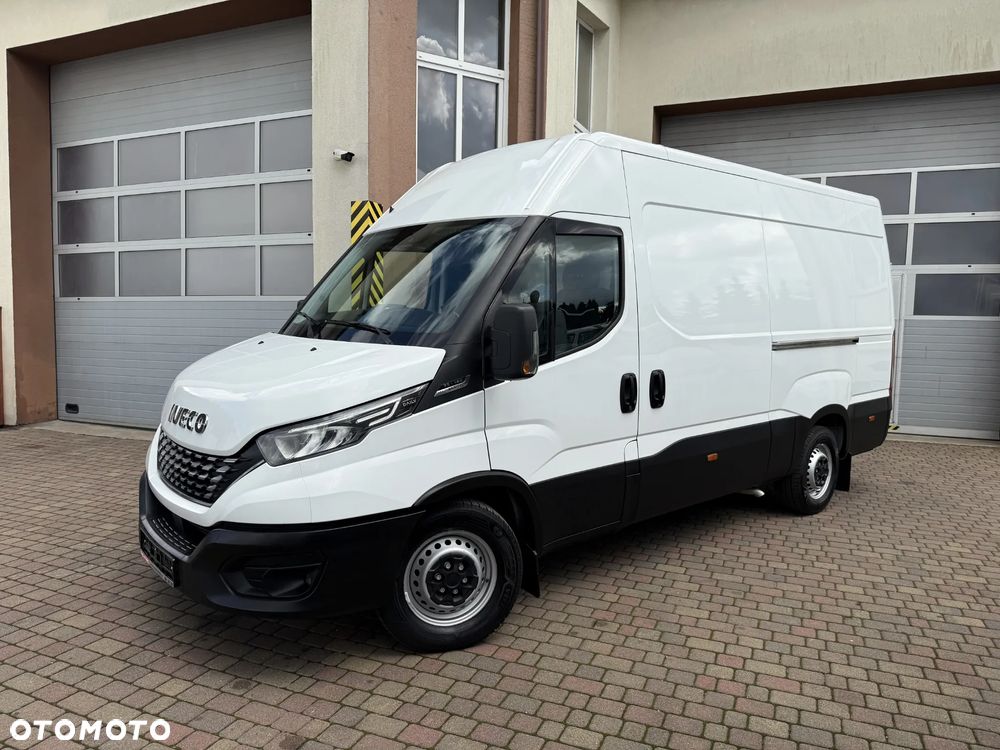 Iveco Daily L3H2 HI-MATIC - 2