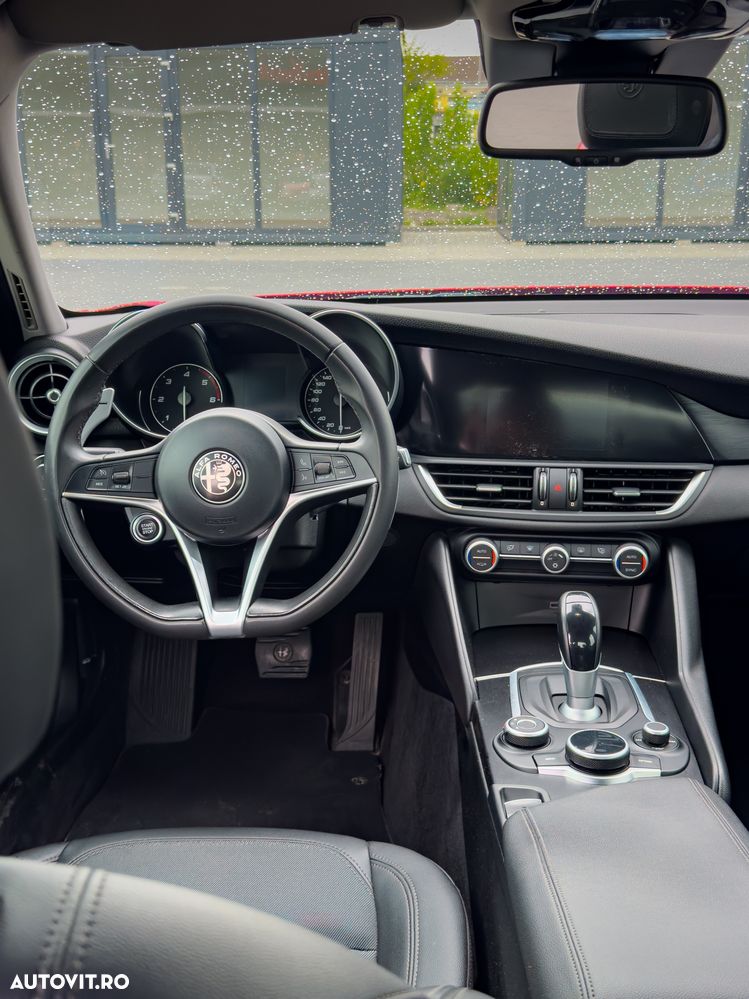 Alfa Romeo Giulia 2.2 JTDM Aut. Super - 6