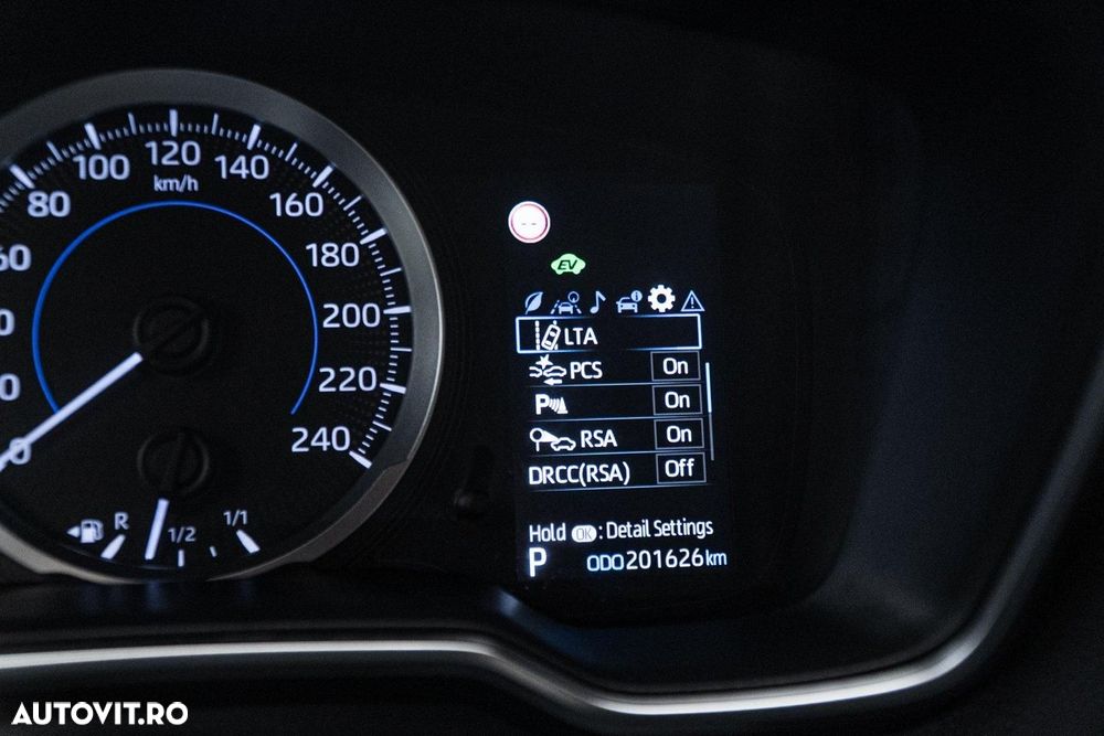 Toyota Corolla 1.8 HSD Dynamic - 30