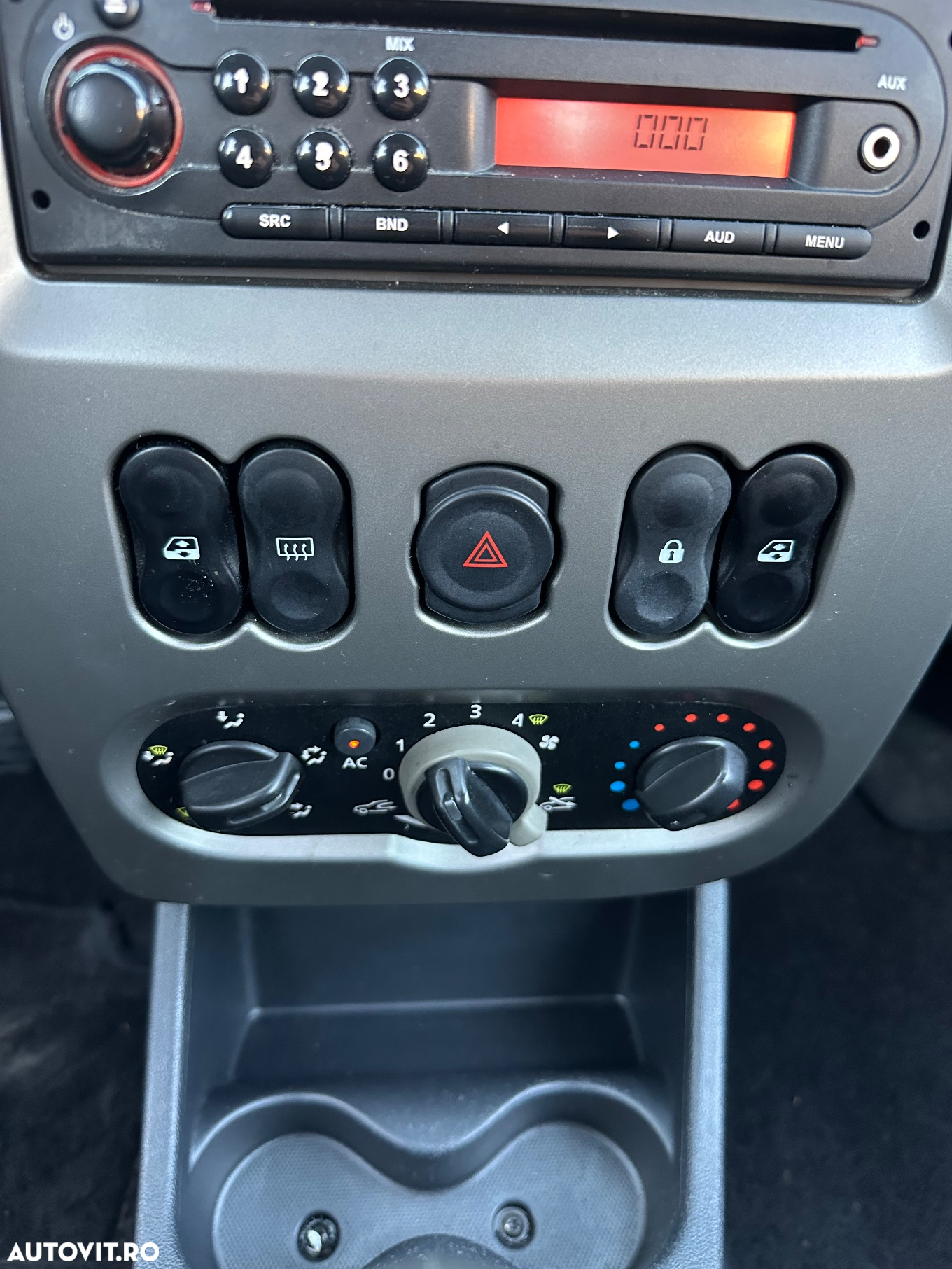 Dacia Sandero 1.6 MPI Stepway - 10