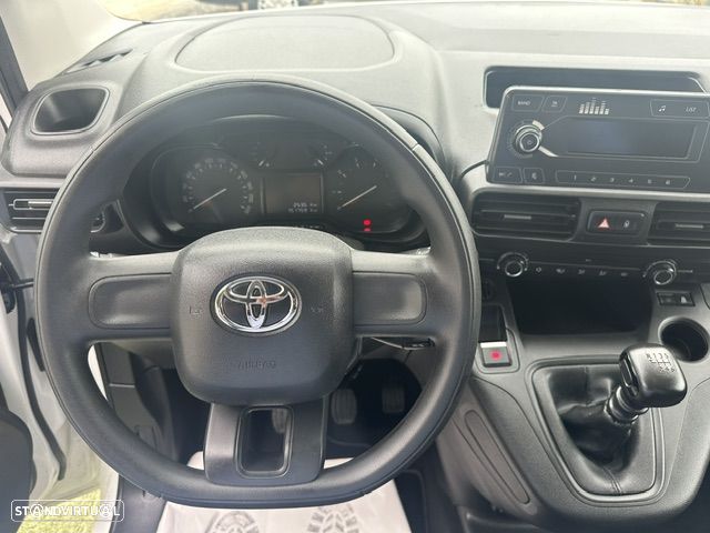 Toyota PROACE CITY 3 LUG. CX.6V. - 9