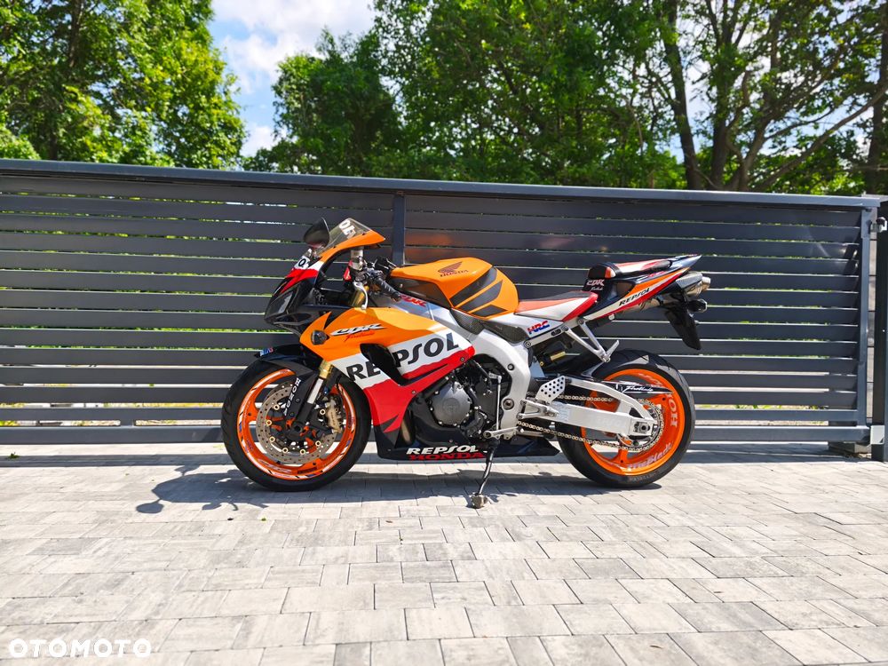 Honda CBR - 3