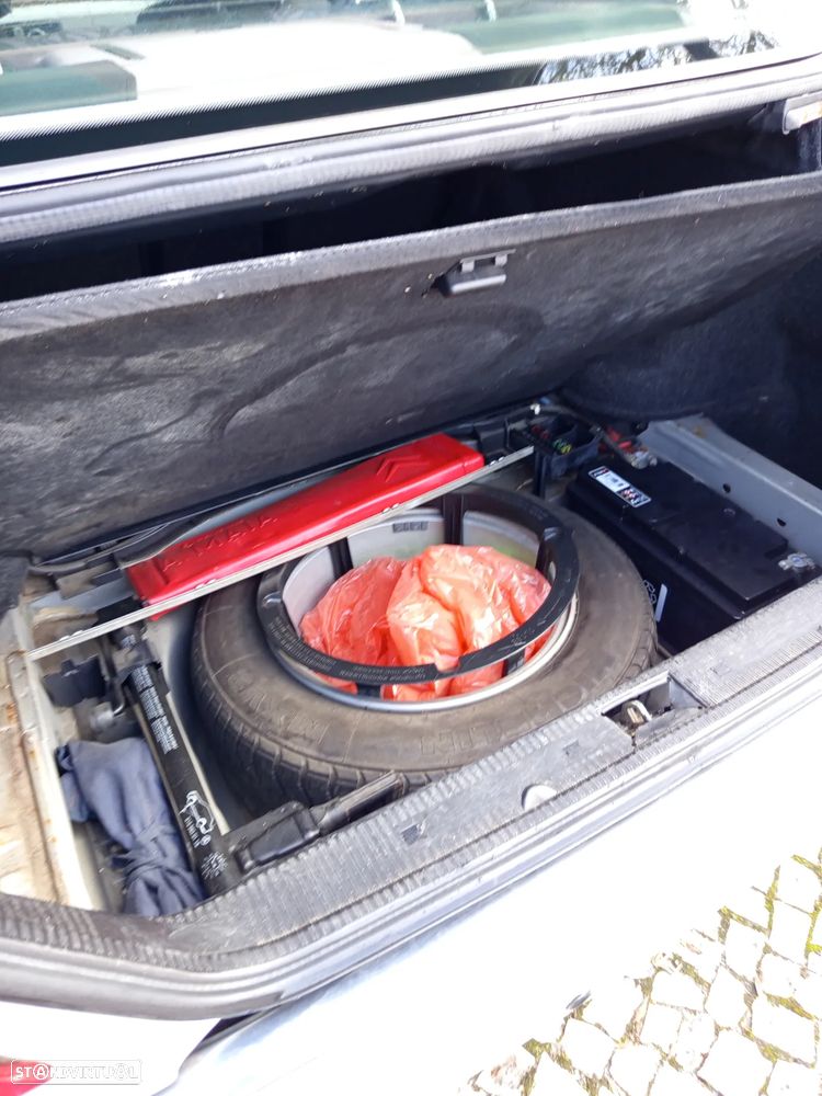 Mercedes-Benz C 220 D Elegance - 23