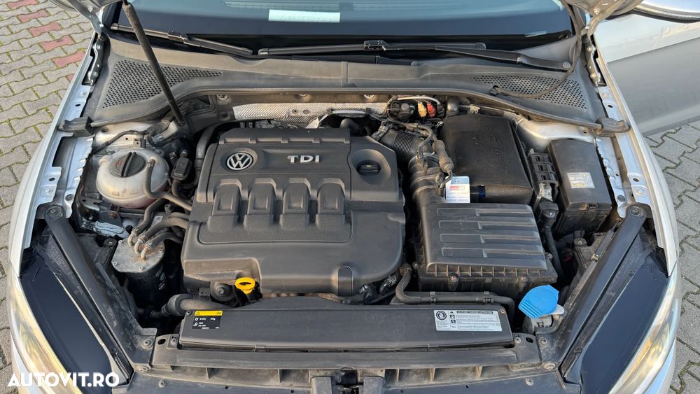 Volkswagen Golf Variant 2.0 TDI (BlueMotion Technology) DSG Highline - 26