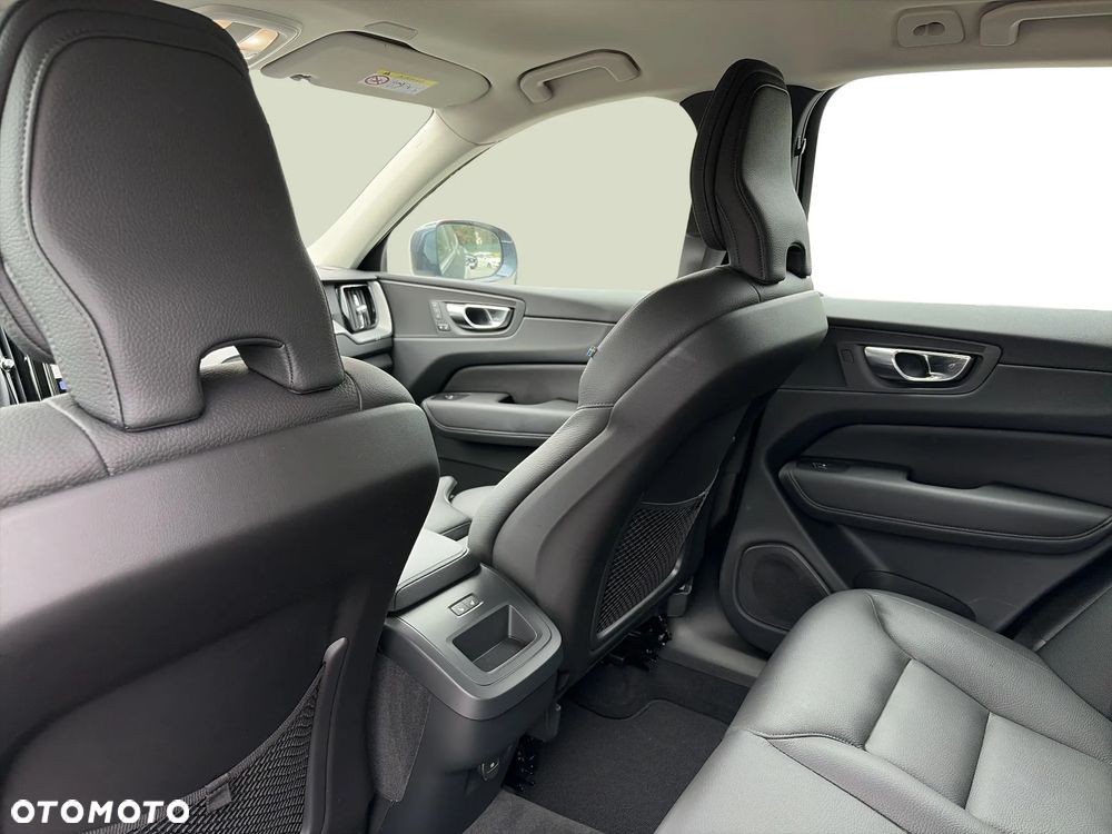 Volvo XC 60 B4 D AWD Plus Bright - 16
