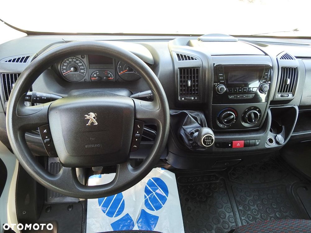Peugeot BOXER FURGON BRYGADÓWKA  7 MIEJSC 110KM - 25