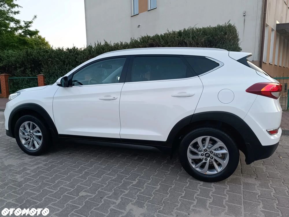Hyundai Tucson 1.7 CRDI BlueDrive Comfort 2WD - 25