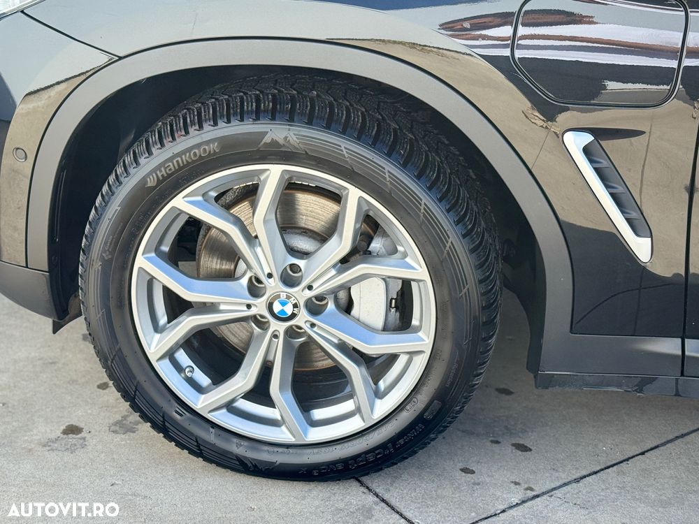 BMW X3 xDrive30e AT PHEV - 28