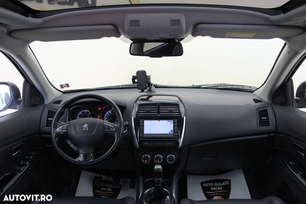 Peugeot 4008 - 8