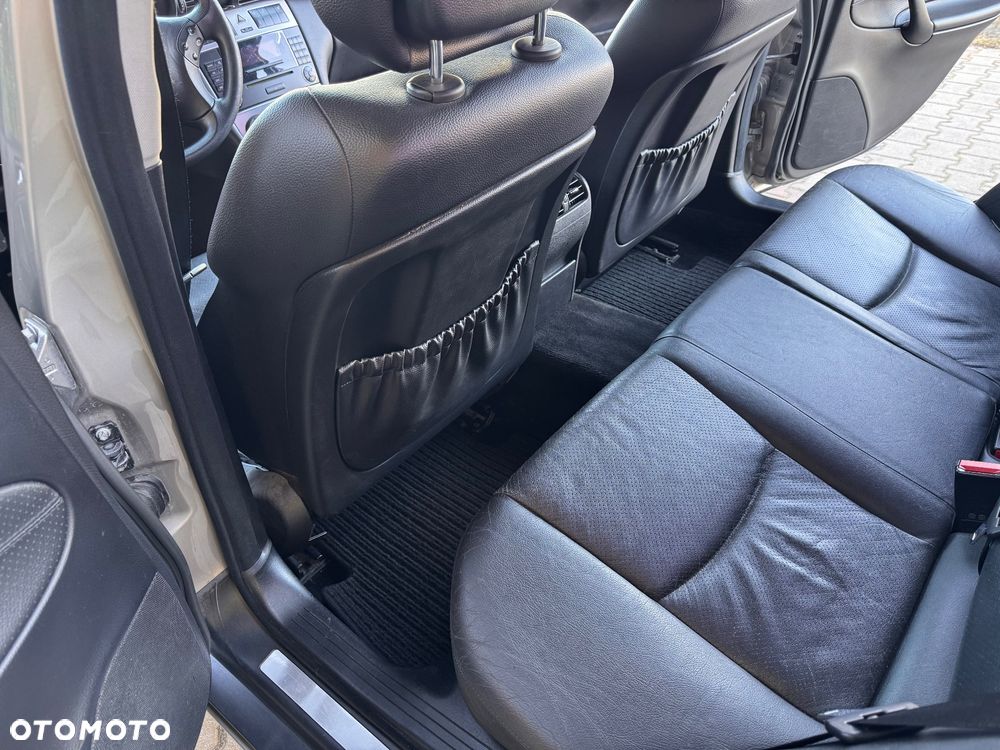 Mercedes-Benz Klasa C 180 T Kompressor Elegance - 7