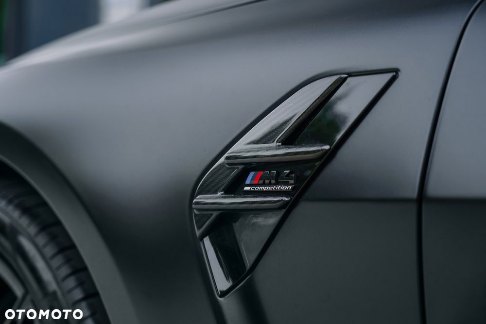 BMW M4 Competition M xDrive - 4