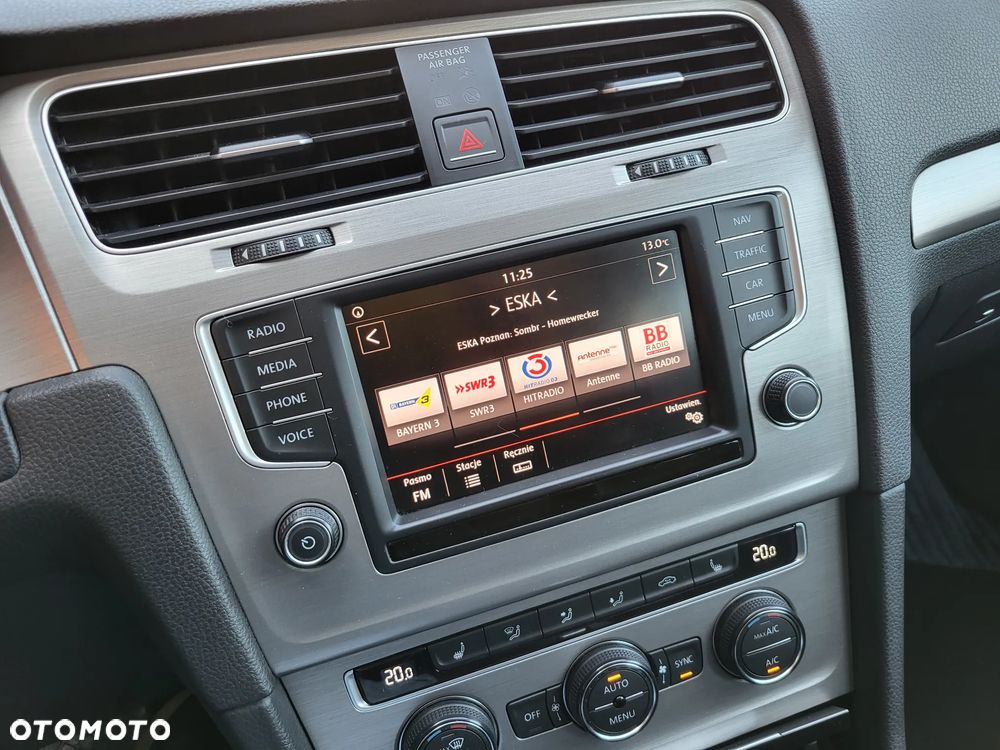 Volkswagen Golf - 12