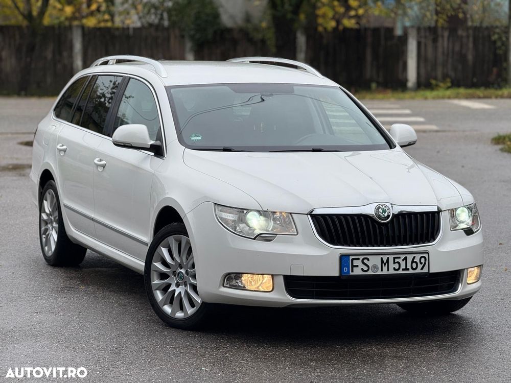Skoda Superb 2.0 TDI Elegance DSG - 2