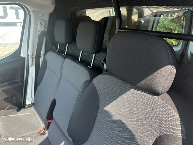 Peugeot PARTNER 3 LUGARES - 14