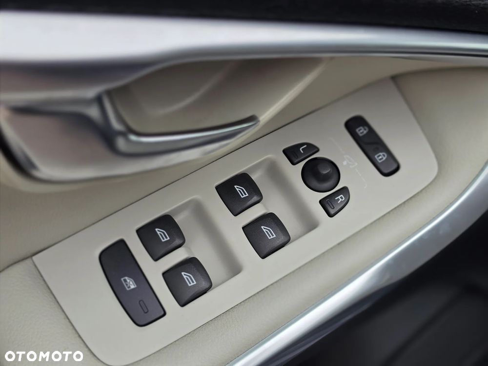 Volvo V40 - 13