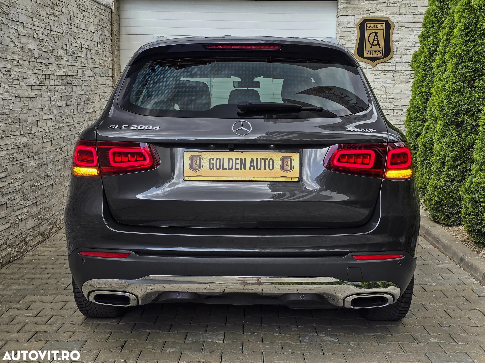 Mercedes-Benz GLC - 31