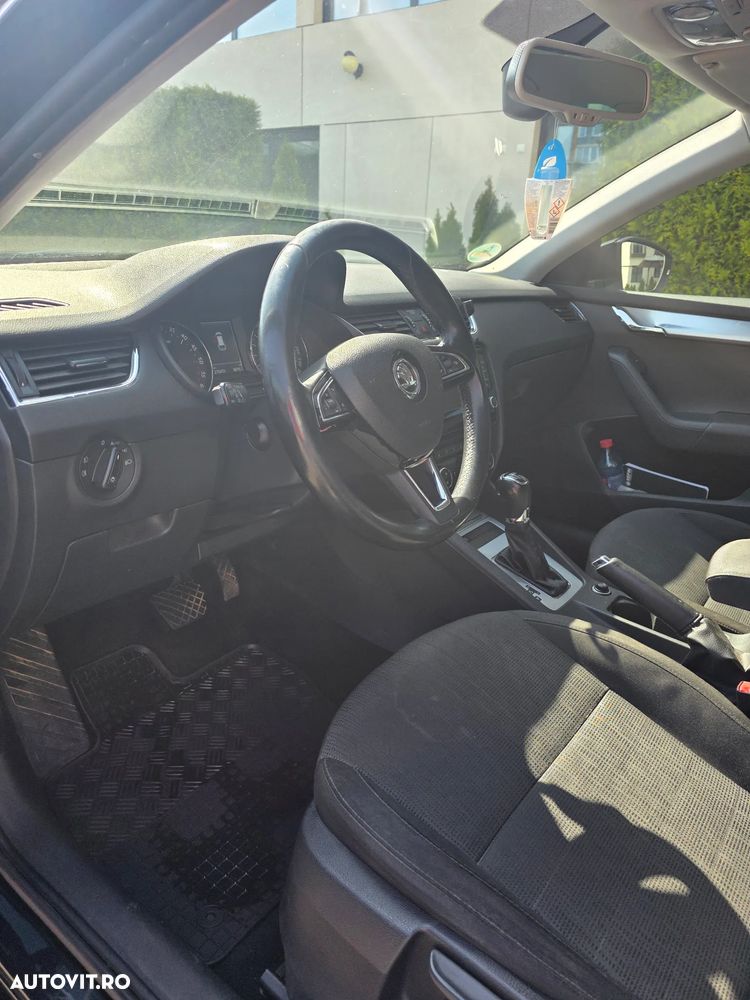 Skoda Octavia 2.0 TDI ELEGANCE DSG - 16