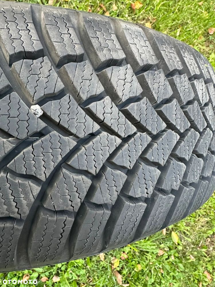 OPONA ZIMOWA ZIMA 195/65/15 15 CALI BRIDGESTONE BLIZZAK LM001 ŁADNA F-VAT - 5