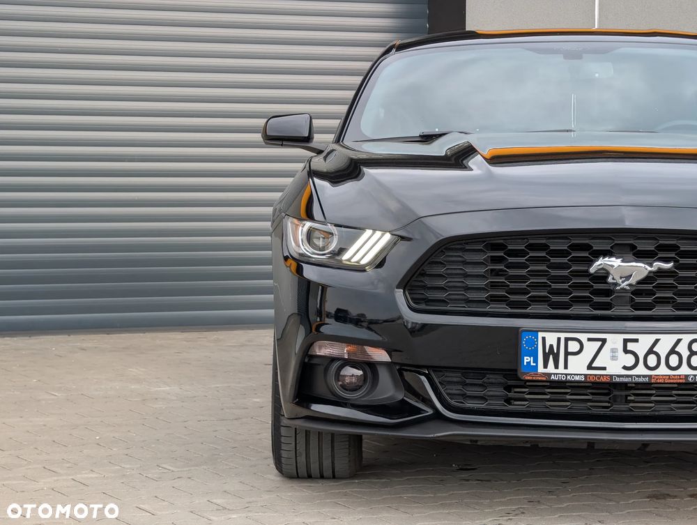 Ford Mustang - 6