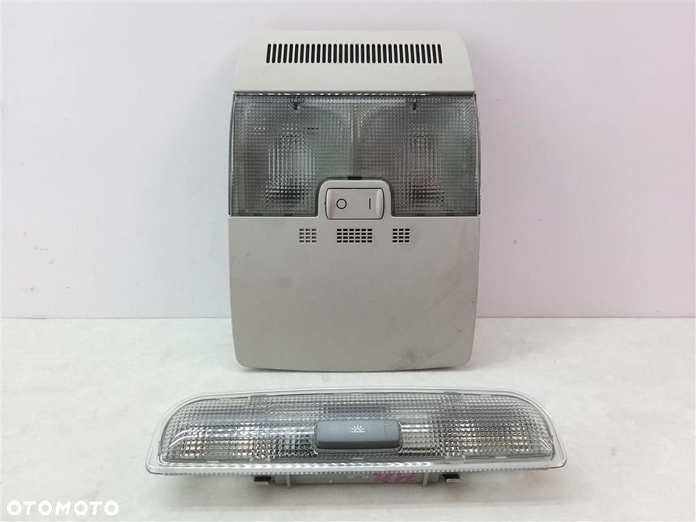 LAMPKA OŚWIETLENIA WNĘTRZA PODSUFITKI AUDI A3 8P 03-12R 8P0947111A - 1