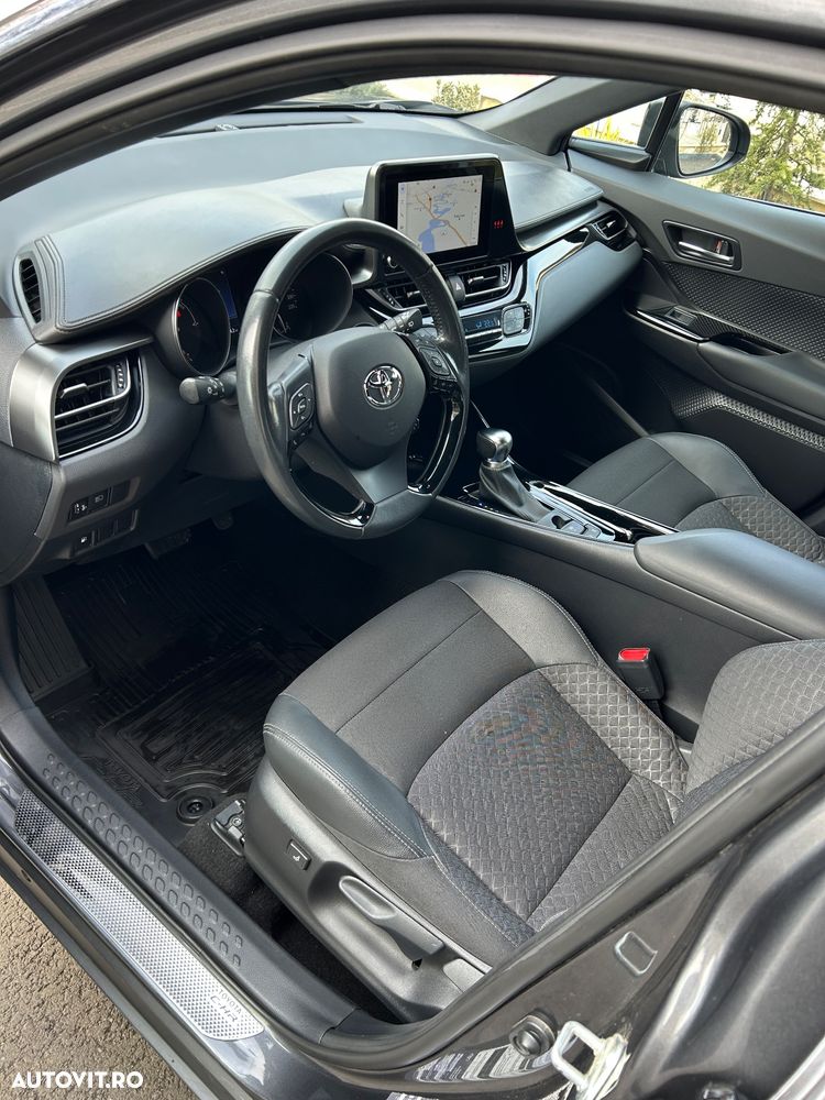 Toyota C-HR - 13