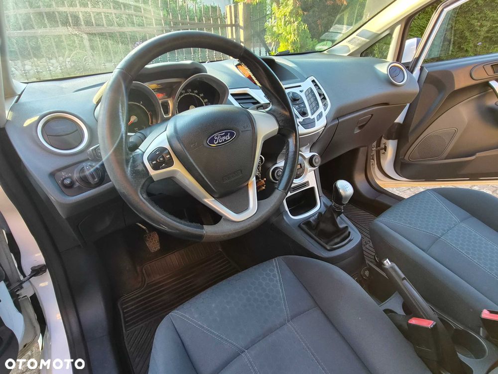 Ford Fiesta - 7