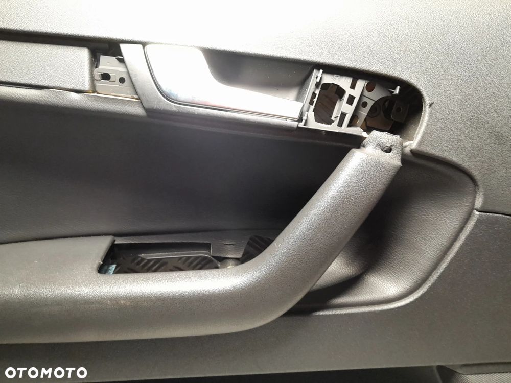 AUDI A3 8P BOCZKI DRZWI KOMPLET SPORTBACK SKÓRA - 4
