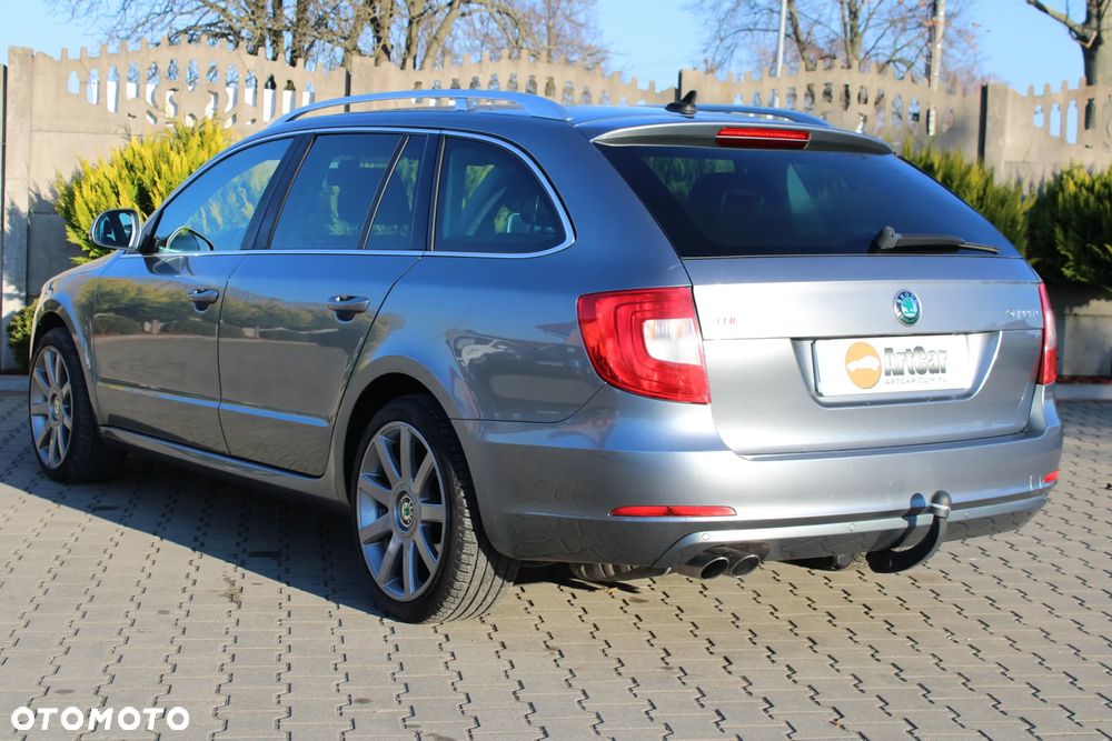 Skoda Superb 2.0 TDI Ambition DSG - 6