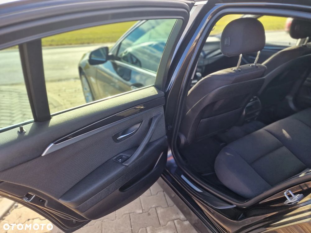 BMW Seria 5 518d - 20