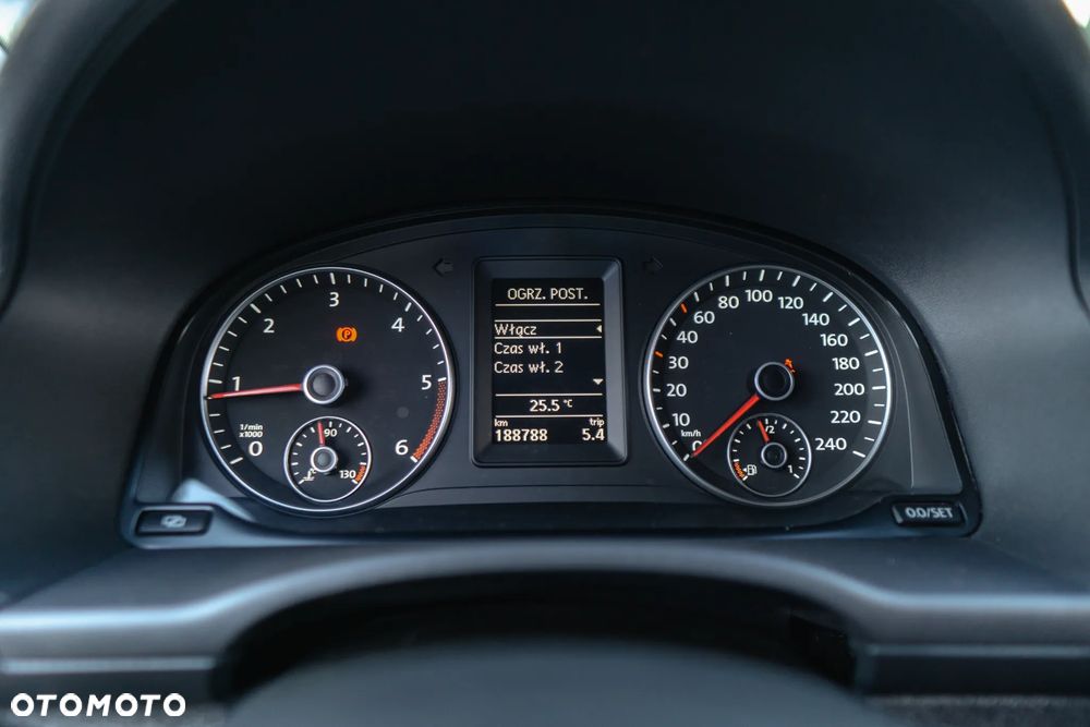 Volkswagen Caddy Highline - 21