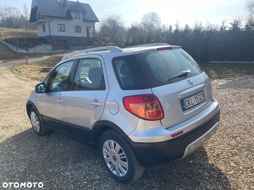 Fiat Sedici 1.9 Multijet DPF 4x4 Emotion - 21