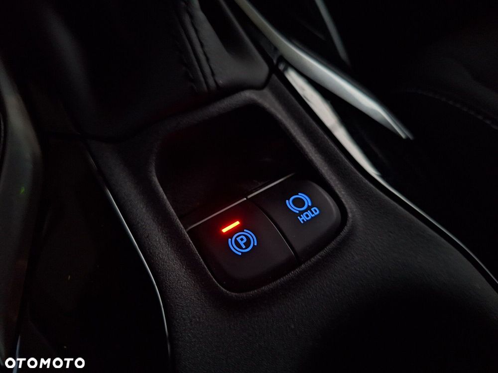 Toyota Corolla 1.8 Hybrid Comfort - 36