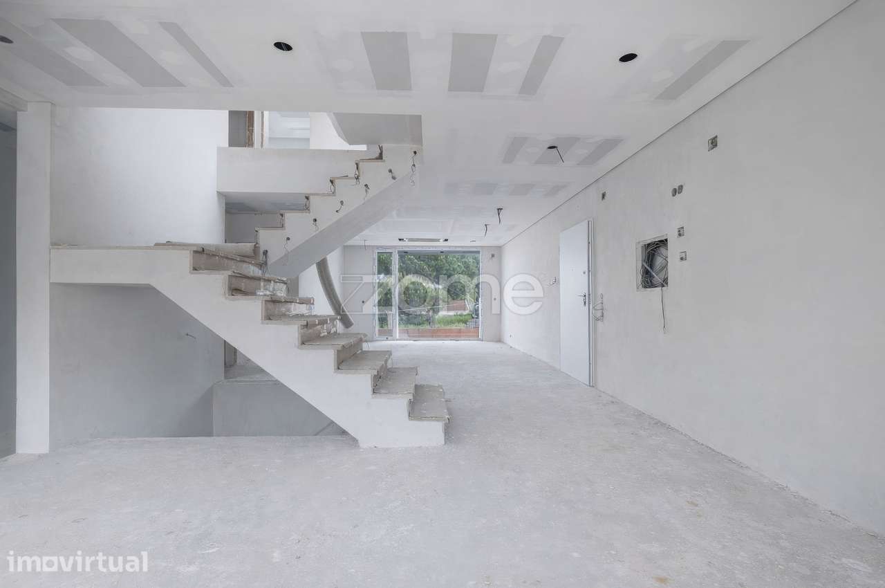 Moradia T5 com piscina na Costa Da Caparica - Grande imagem: 2/31