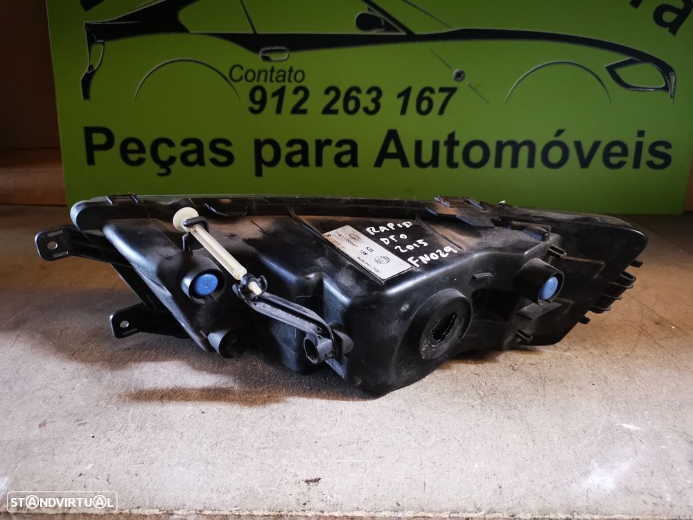 SKODA RAPID FAROL NEVOEIRO DIREITO - FN029 - 4