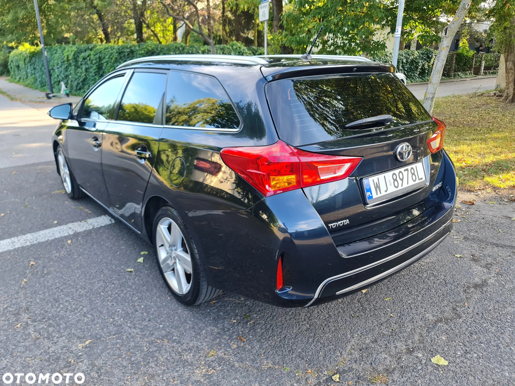 Toyota Auris 1.33 Dual-VVT-i Touring Sports - 8