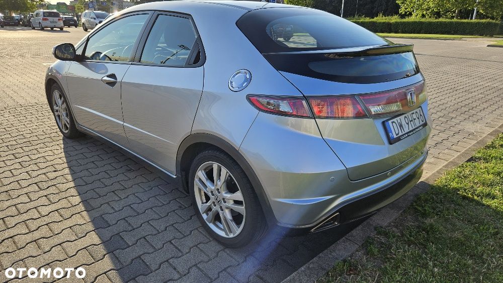 Honda Civic 1.8i-VTEC Comfort - 8