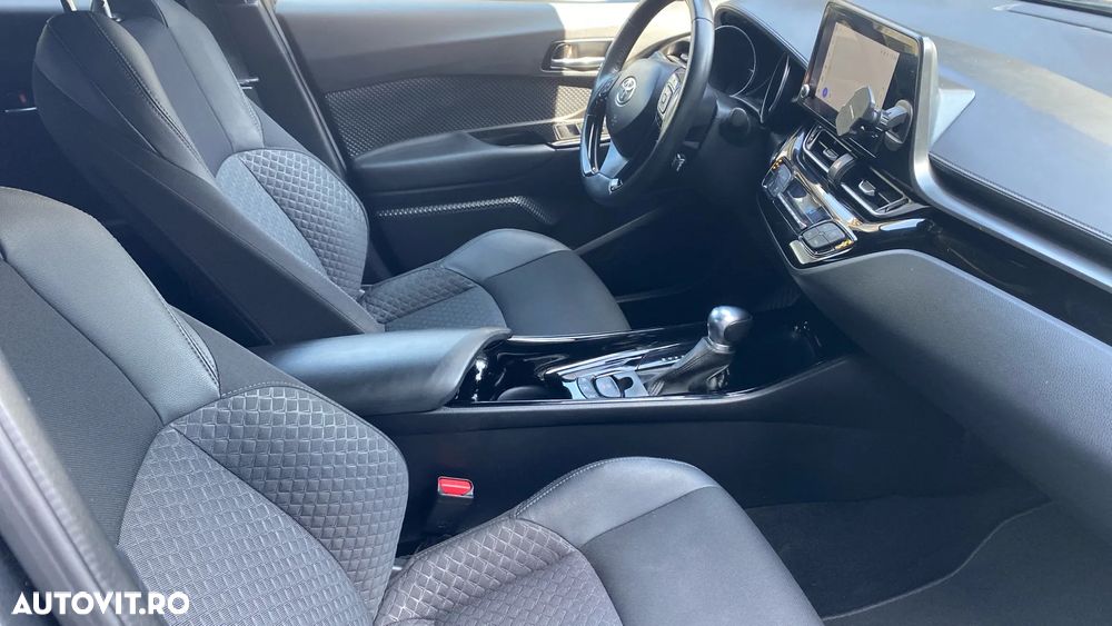 Toyota C-HR 1.8 HSD 122 CP 4x2 CVT Cult - 6