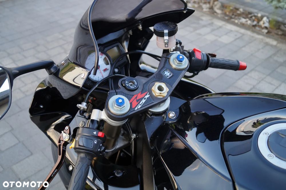 Suzuki GSX-R - 12