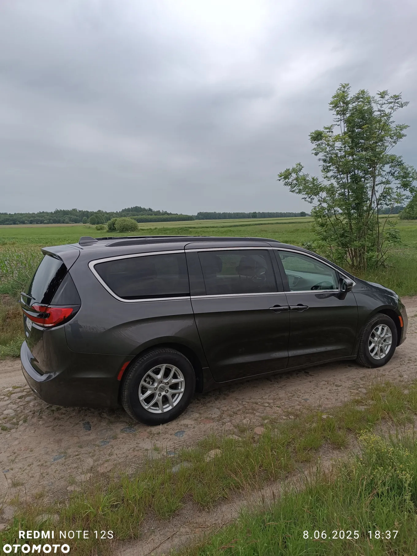 Chrysler Pacifica - 10