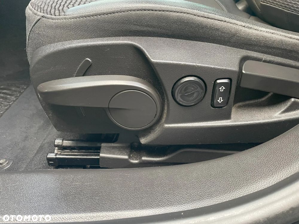 Opel Insignia Sports Tourer 2.0 Diesel Exclusive - 9