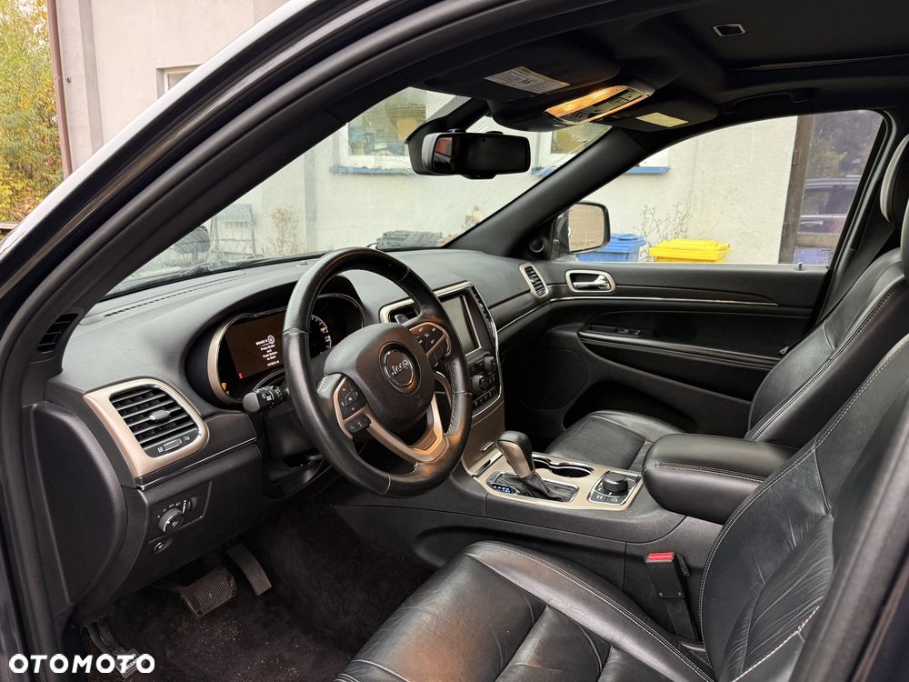 Jeep Grand Cherokee - 11
